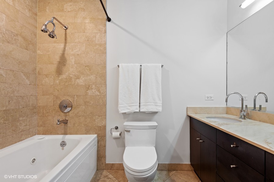 6 North Michigan Avenue Chicago IL 60602