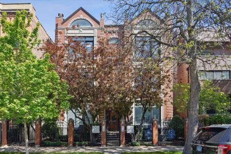 2024 West Iowa Street Chicago IL 60622