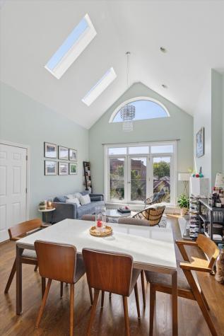 2024 West Iowa Street Chicago IL 60622