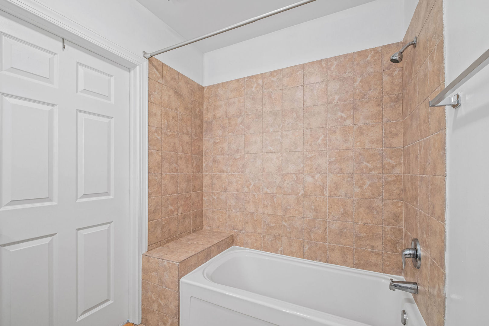 2204 North Natchez Avenue Chicago IL 60707