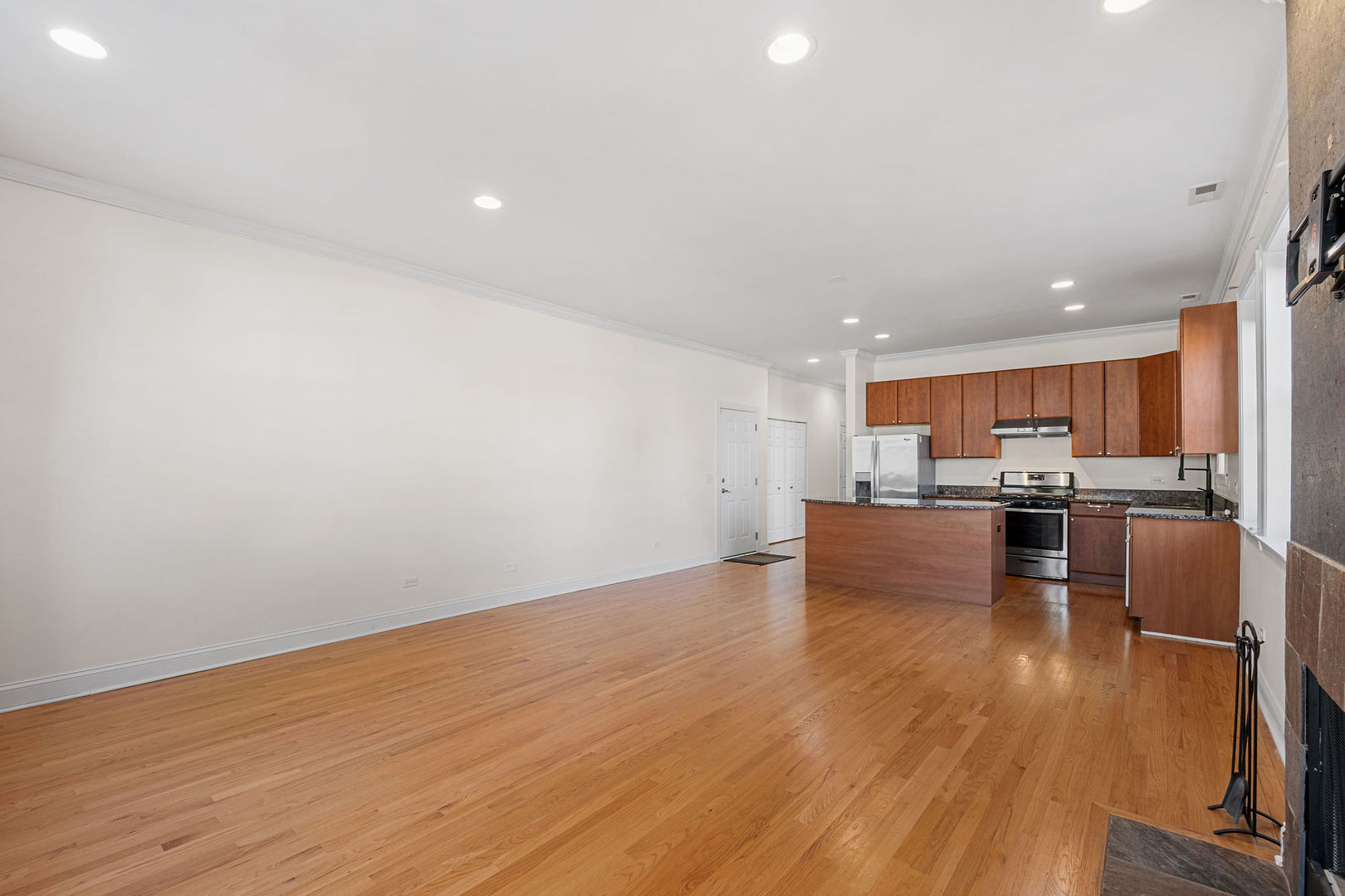 2204 North Natchez Avenue Chicago IL 60707