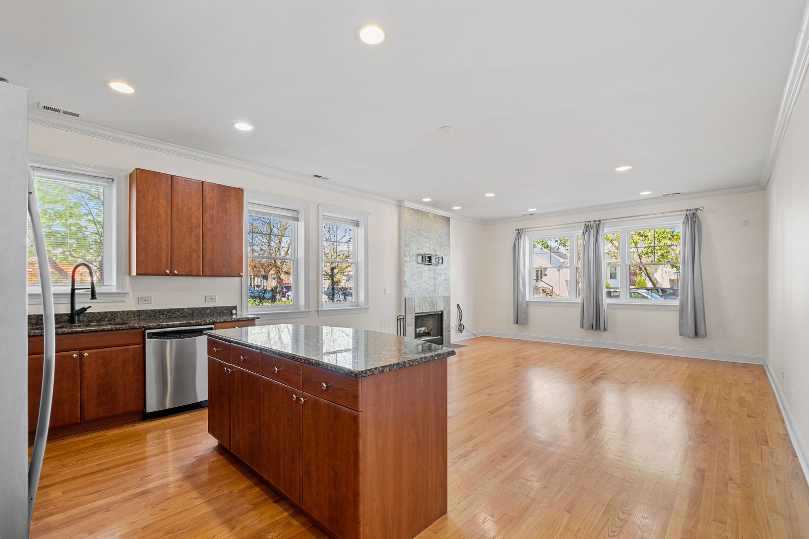 2204 North Natchez Avenue Chicago IL 60707