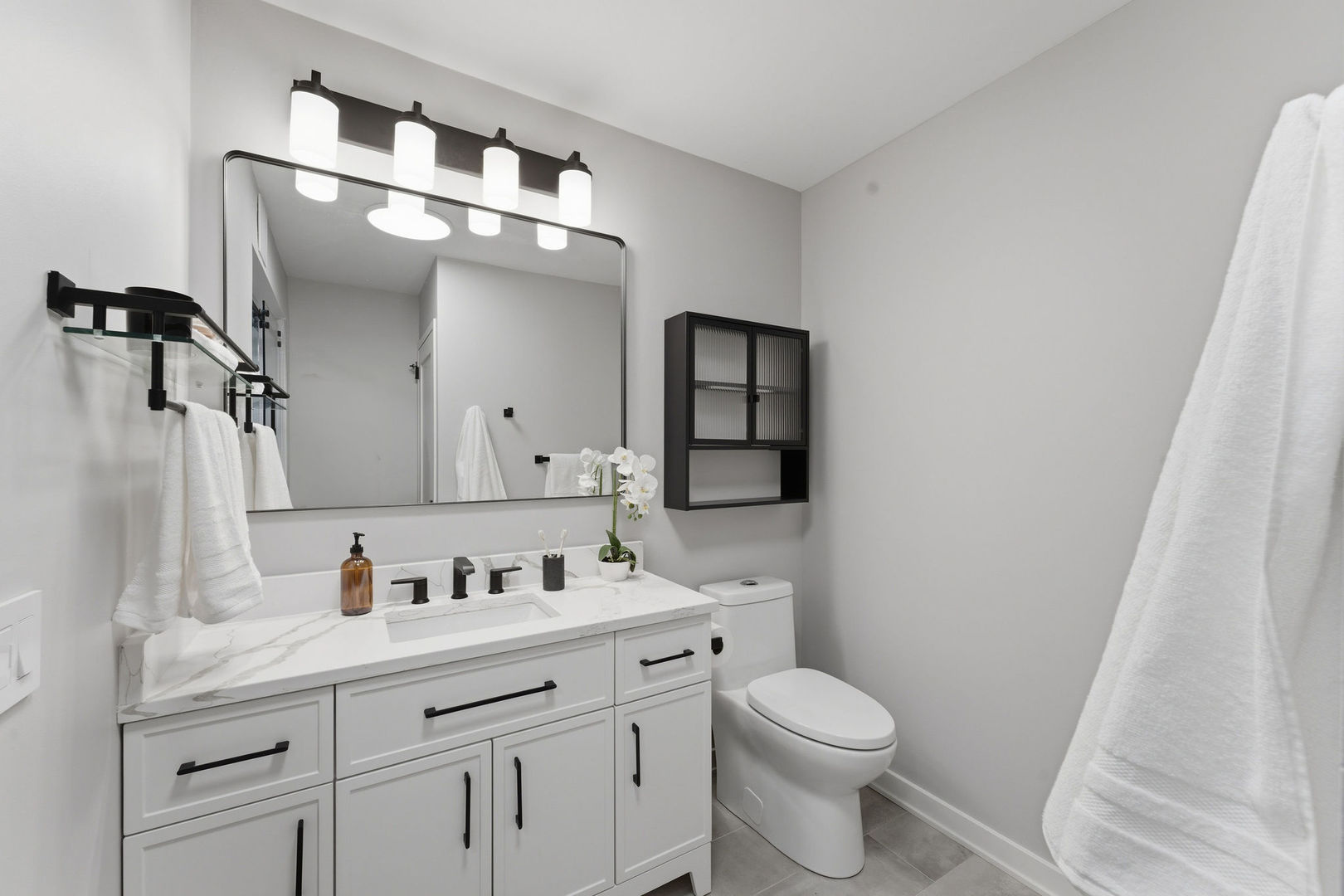 2500 North Lakeview Avenue Chicago IL 60614