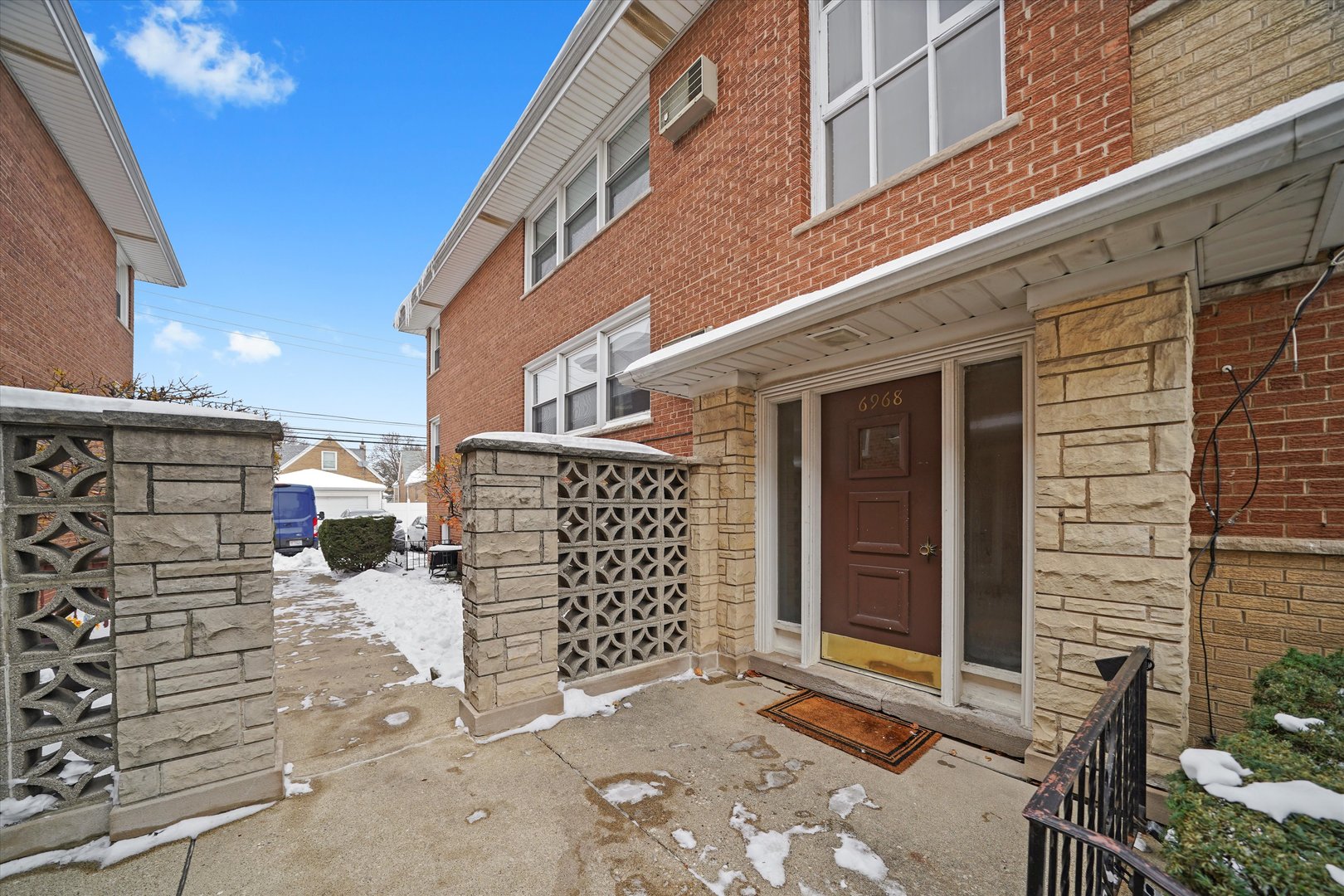 6968 West Belmont Avenue Chicago IL 60634