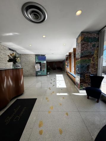 6301 North Sheridan Road Chicago IL 60660