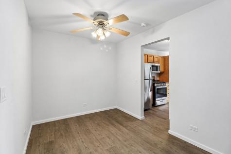1102 Woodbury Lane Wheeling IL 60090