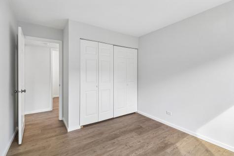 1102 Woodbury Lane Wheeling IL 60090
