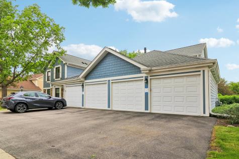1102 Woodbury Lane Wheeling IL 60090