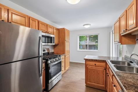 1102 Woodbury Lane Wheeling IL 60090