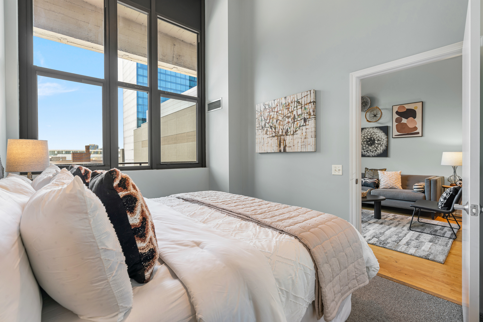 320 East 21st Street Chicago IL 60616