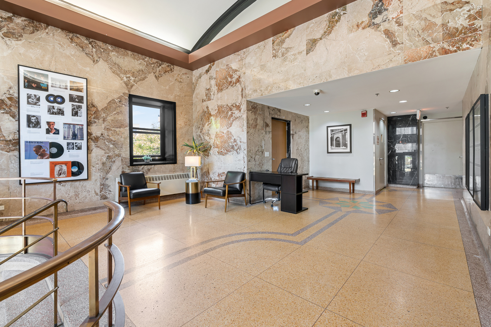 320 East 21st Street Chicago IL 60616