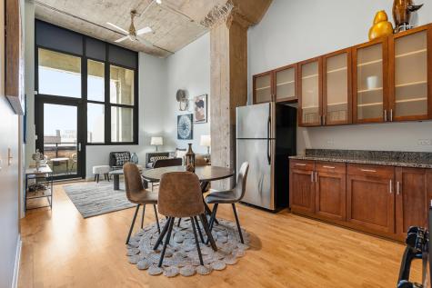320 East 21st Street Chicago IL 60616