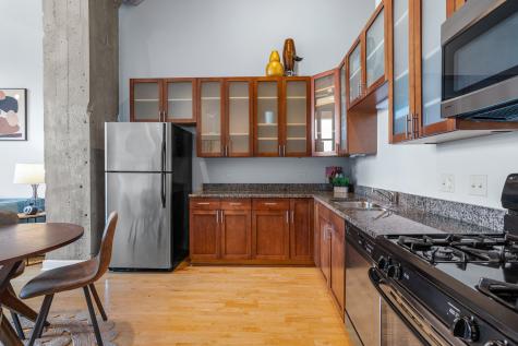 320 East 21st Street Chicago IL 60616