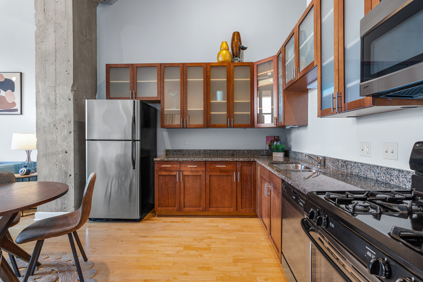 320 East 21st Street Chicago IL 60616