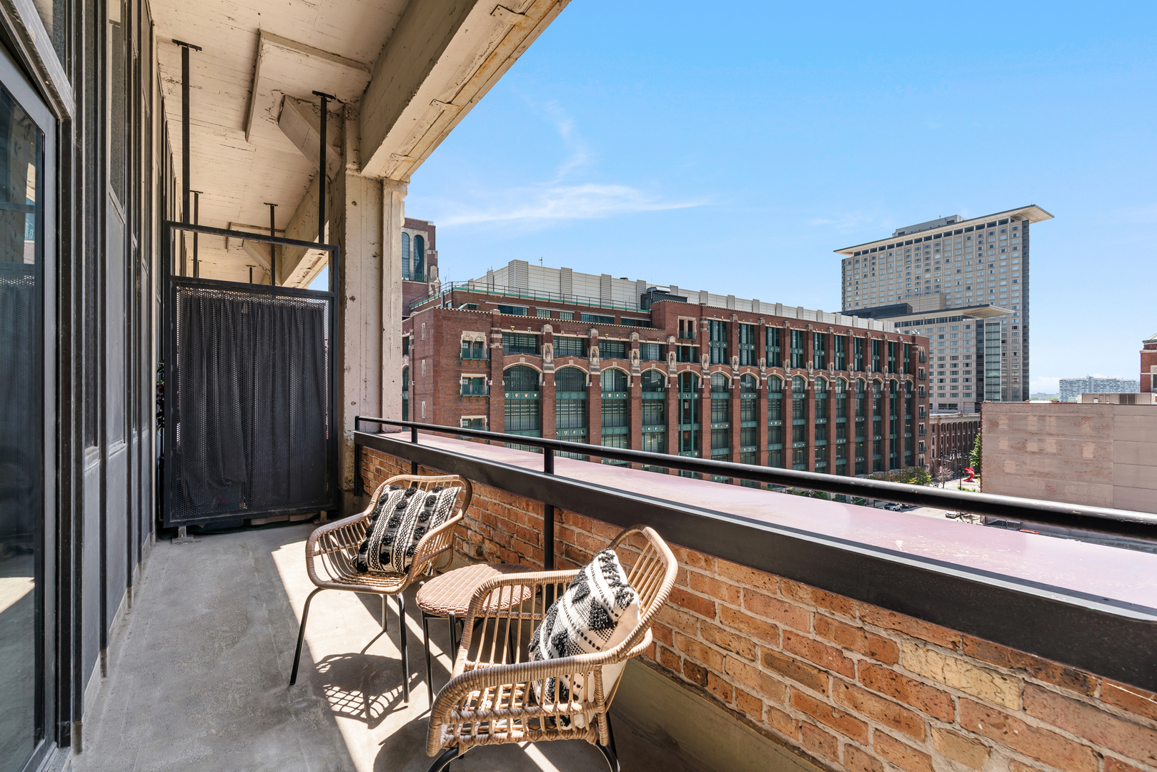 320 East 21st Street Chicago IL 60616