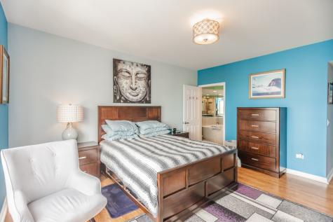 5555 North Cumberland Avenue Chicago IL 60656