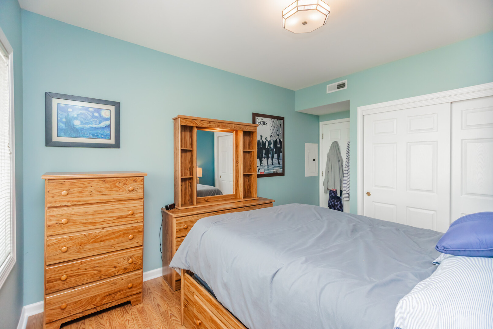 5555 North Cumberland Avenue Chicago IL 60656
