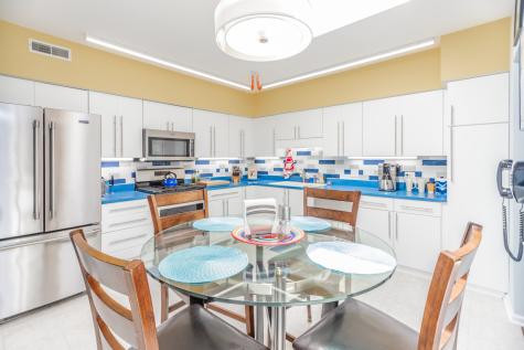 5555 North Cumberland Avenue Chicago IL 60656