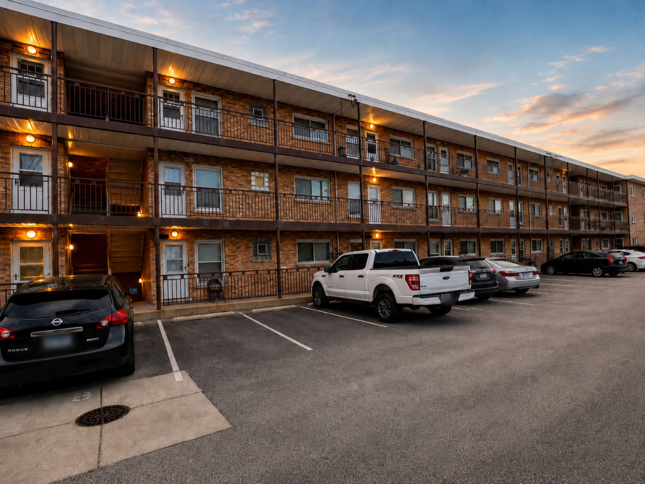 4923 North Harlem Avenue Chicago IL 60656