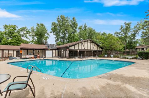 11240 Sycamore Lane Palos Hills IL 60465