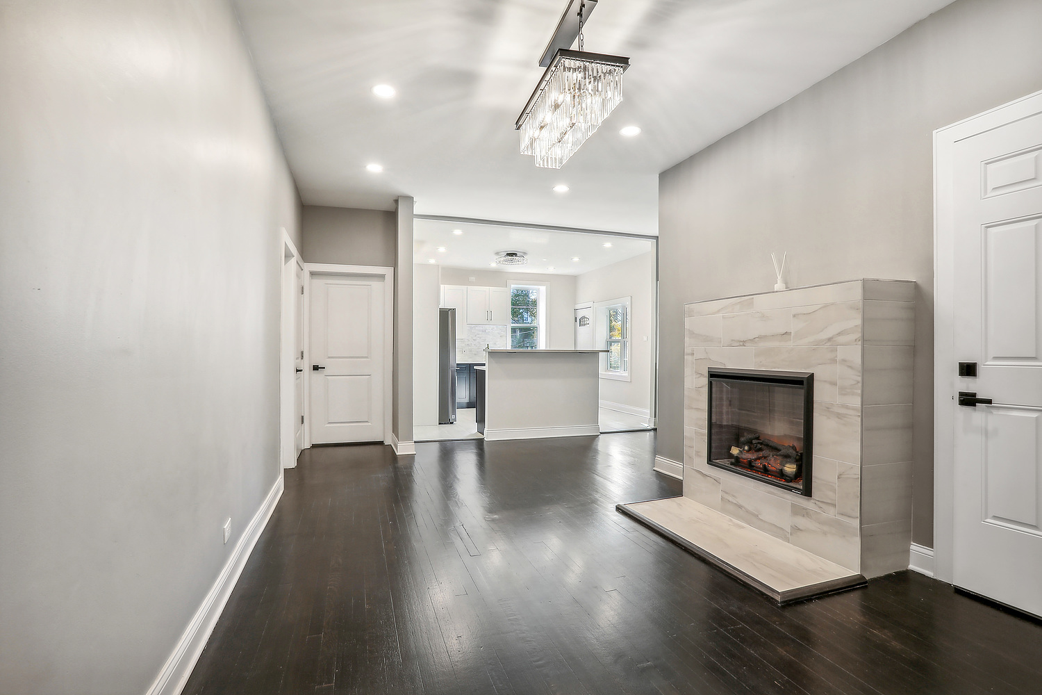 1327 East 52nd Street Chicago IL 60615