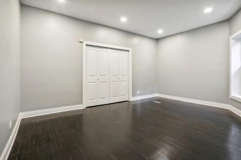 1327 East 52nd Street Chicago IL 60615