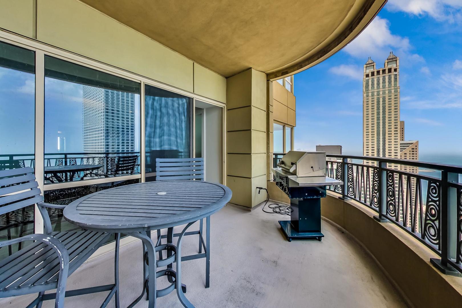 800 North Michigan Avenue Chicago IL 60611