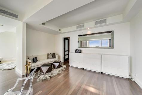 800 North Michigan Avenue Chicago IL 60611