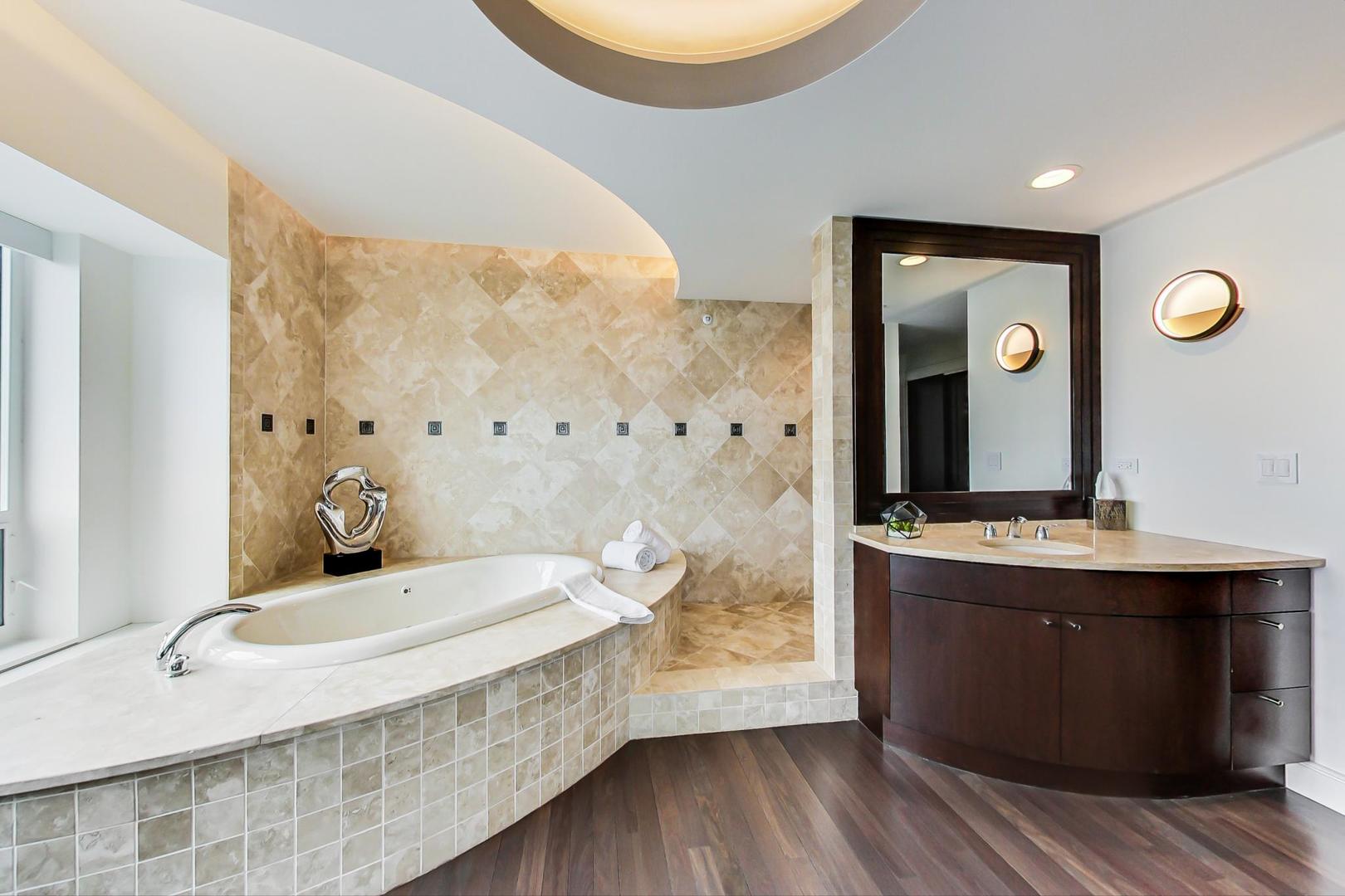 800 North Michigan Avenue Chicago IL 60611