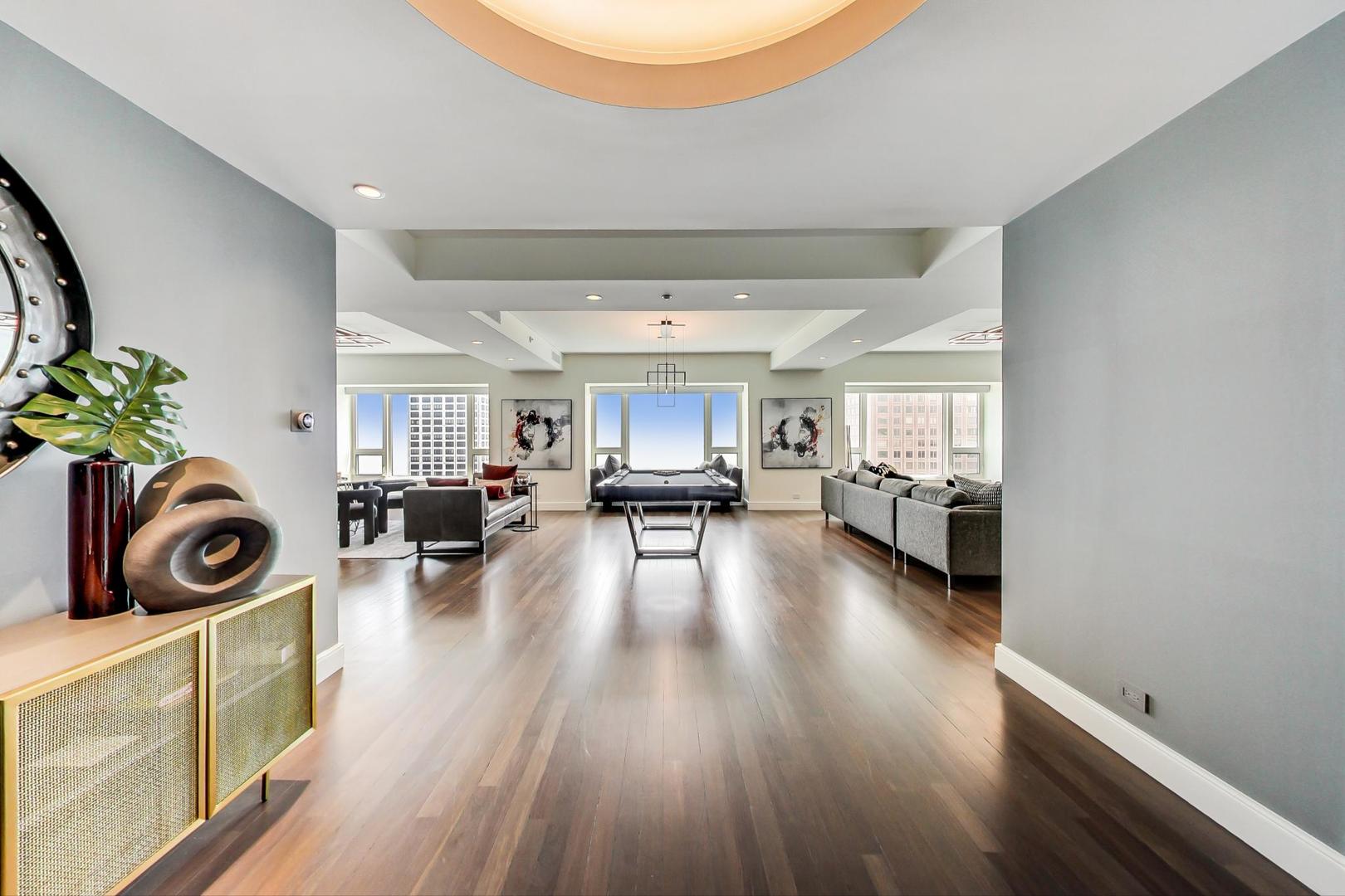 800 North Michigan Avenue Chicago IL 60611