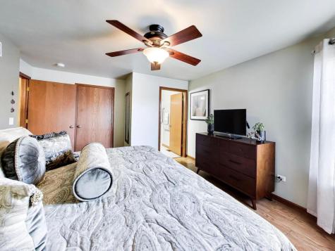 5311 Glenbrook Trail Mchenry IL 60050