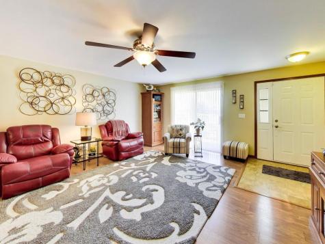 5311 Glenbrook Trail Mchenry IL 60050