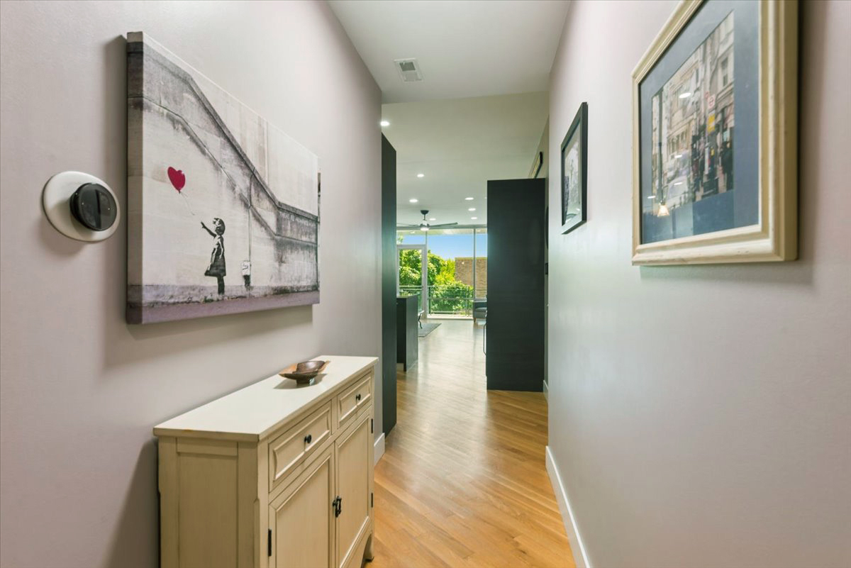 2242 West Chicago Avenue Chicago IL 60622