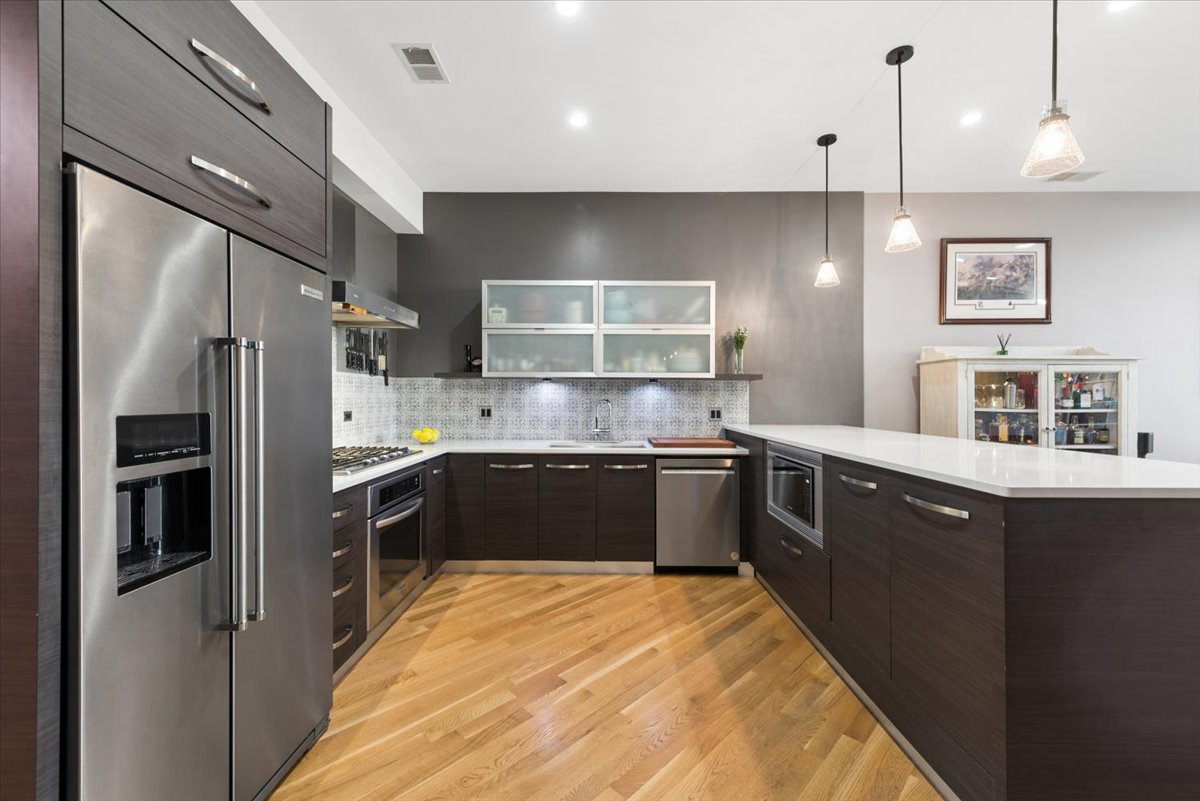 2242 West Chicago Avenue Chicago IL 60622