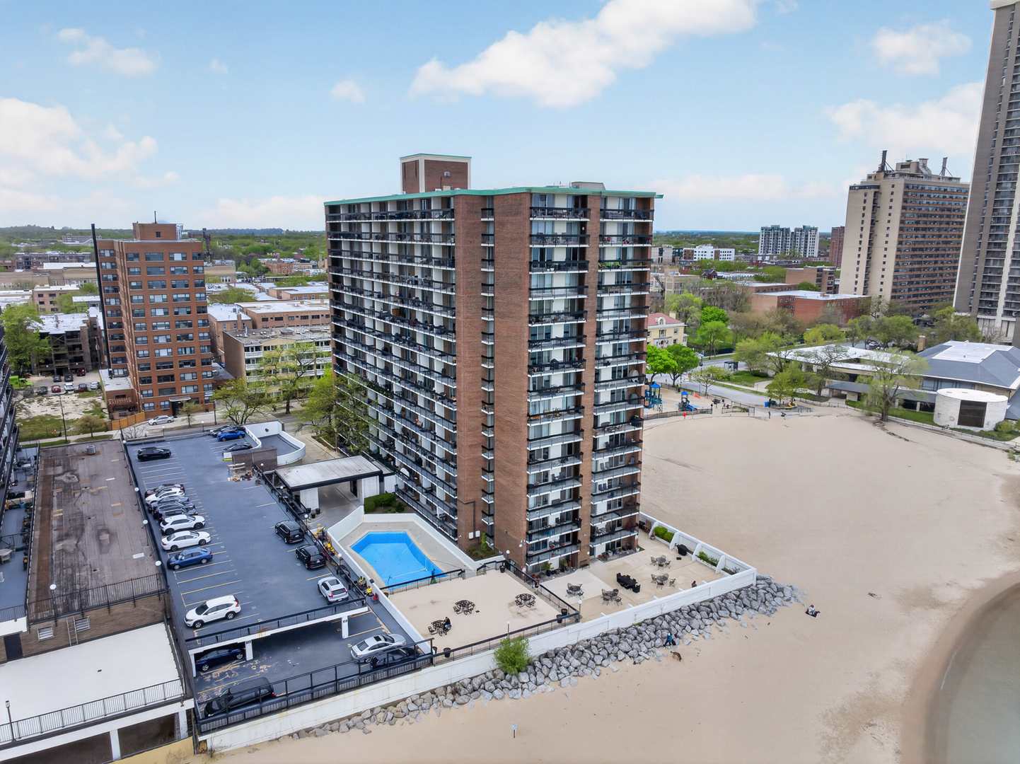 5901 North Sheridan Road Chicago IL 60660