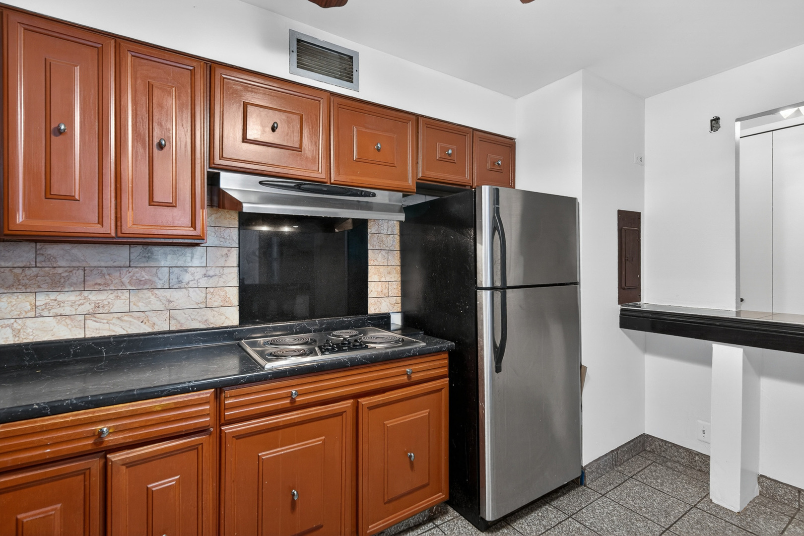 5901 North Sheridan Road Chicago IL 60660