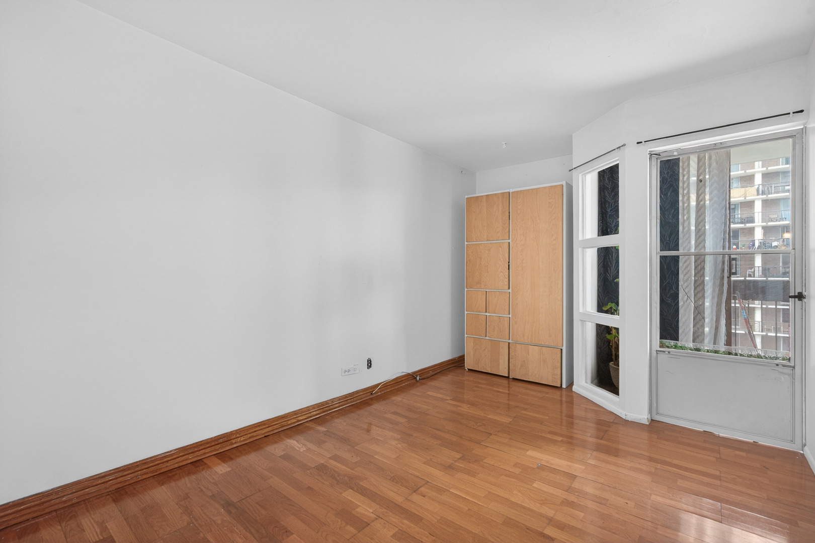 5901 North Sheridan Road Chicago IL 60660