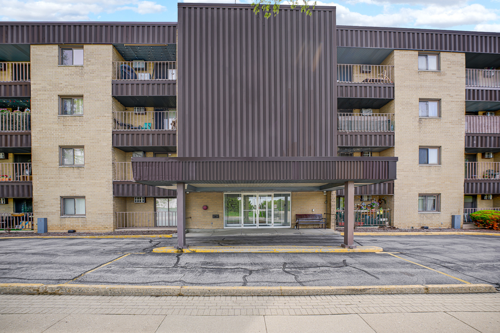 1133 South Finley Road Lombard IL 60148