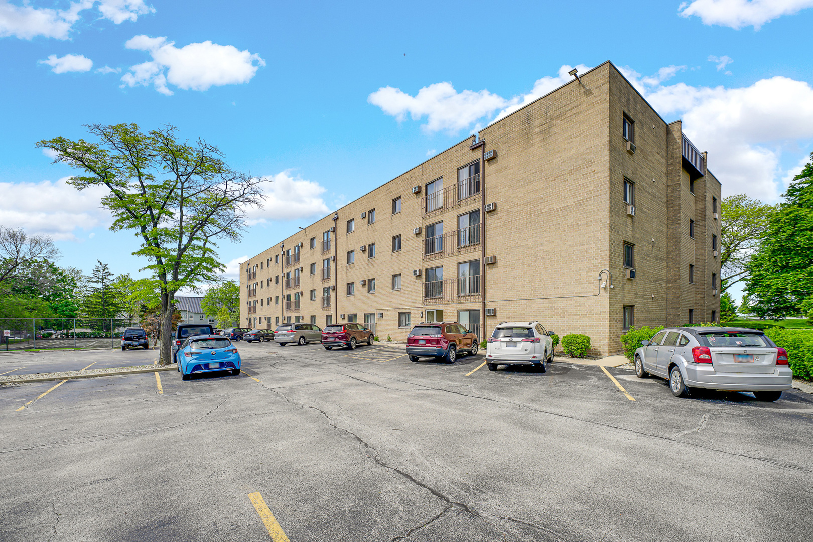 1133 South Finley Road Lombard IL 60148