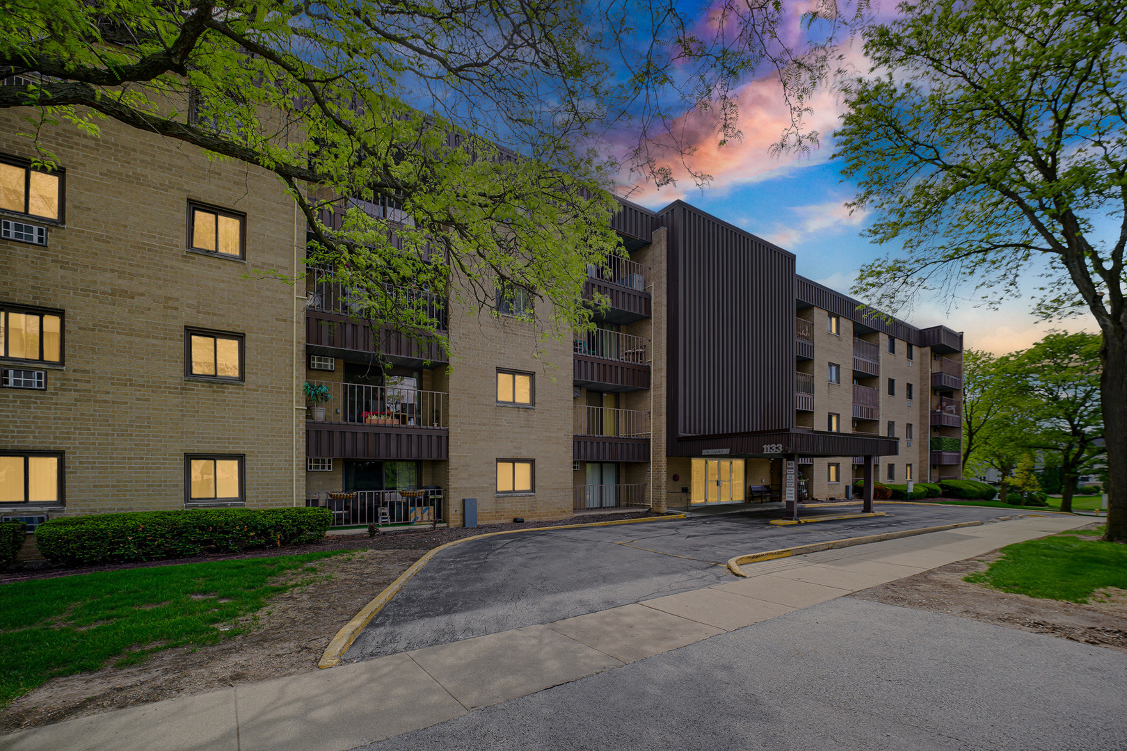 1133 South Finley Road Lombard IL 60148
