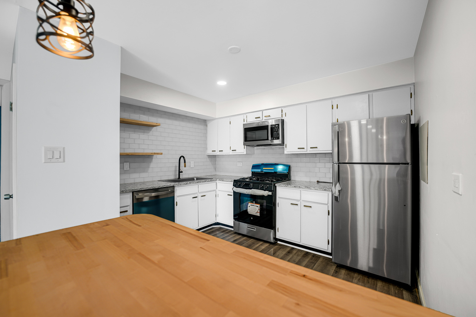 1133 South Finley Road Lombard IL 60148