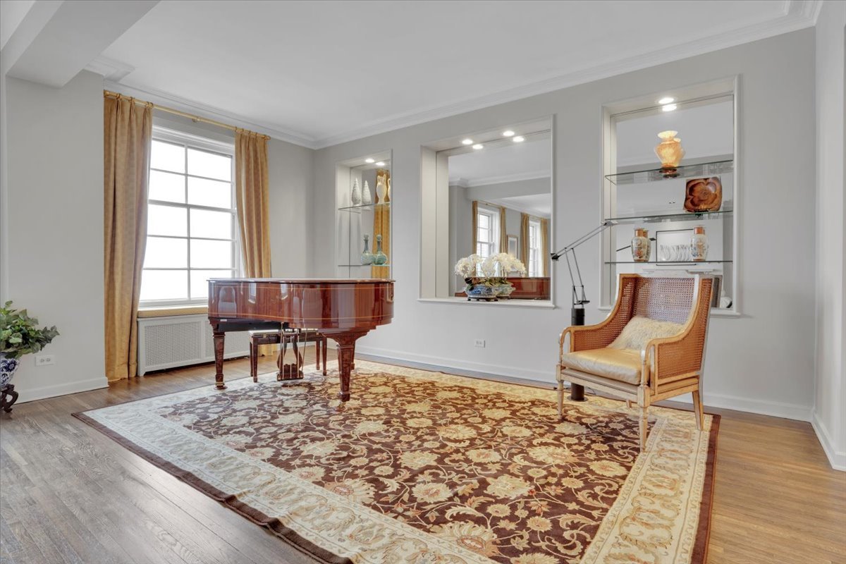 229 East Lake Shore Drive Chicago IL 60611