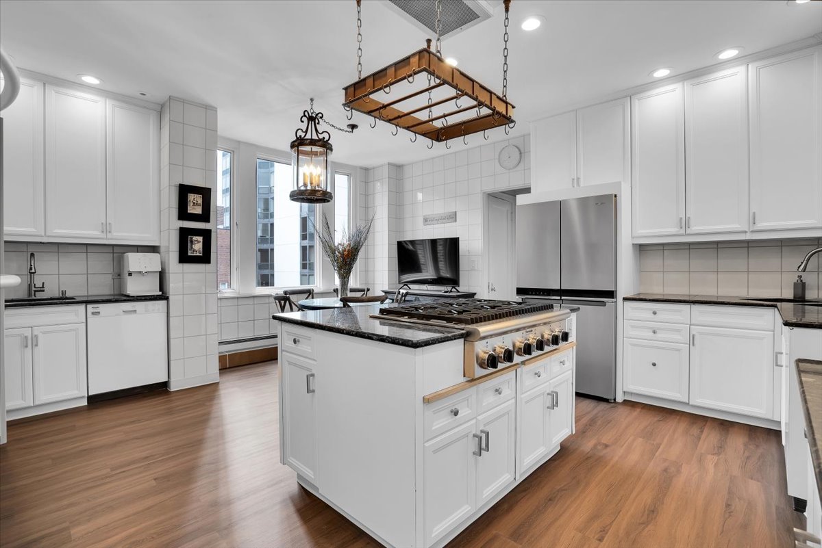 229 East Lake Shore Drive Chicago IL 60611