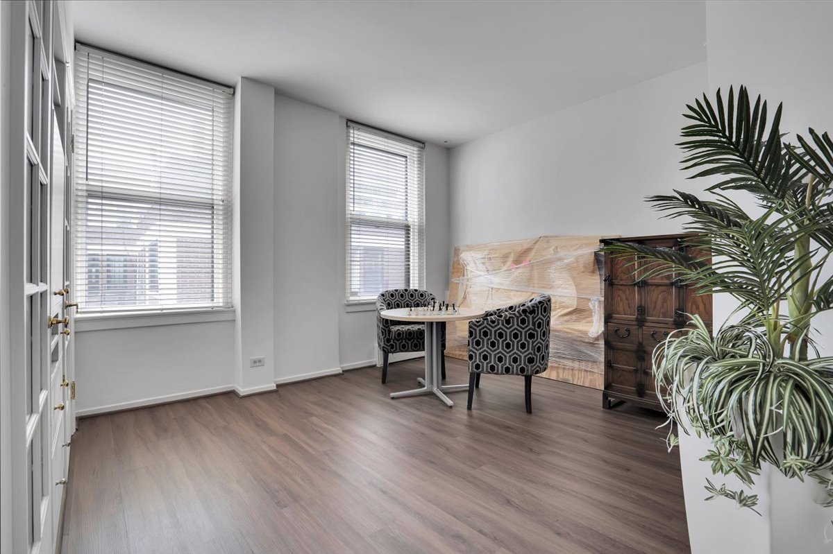 229 East Lake Shore Drive Chicago IL 60611