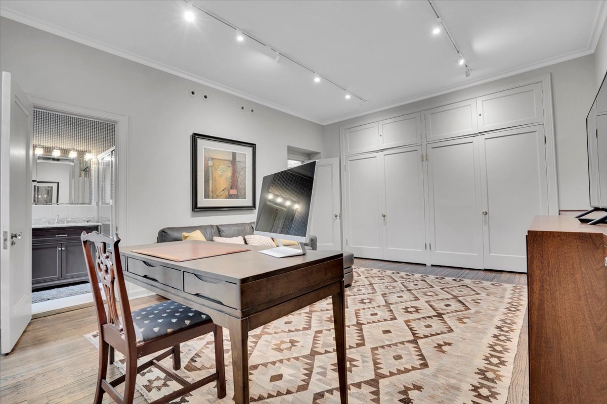 229 East Lake Shore Drive Chicago IL 60611