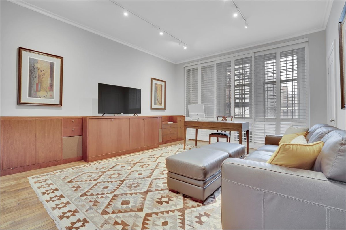 229 East Lake Shore Drive Chicago IL 60611