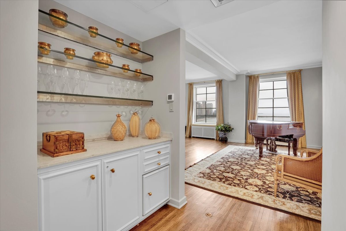 229 East Lake Shore Drive Chicago IL 60611