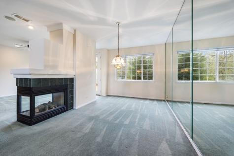 2556 Camberley Circle Westchester IL 60154