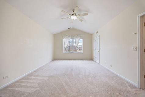 2556 Camberley Circle Westchester IL 60154