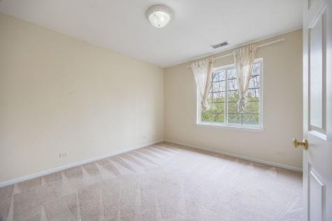 2556 Camberley Circle Westchester IL 60154